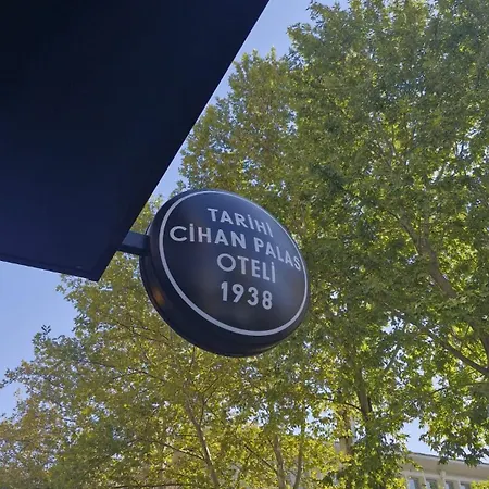Cihan Hotel 3*